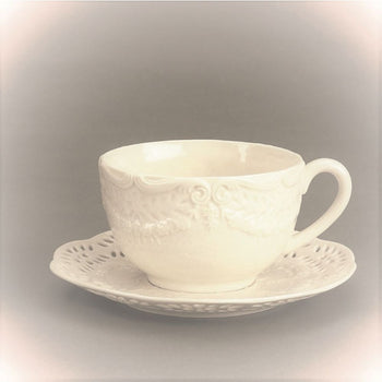 Cream Victorian Tea Cups and Saucers Set, Set of 4