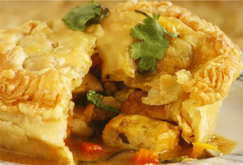 Goodwoods Chicken Curry Pie. Chunks of Chicken in a rich curry sauce baked in a soft handmade pastry. 8 oz Ship weight